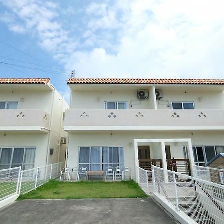 Sea Side Yaka Villa Onna Exterior photo