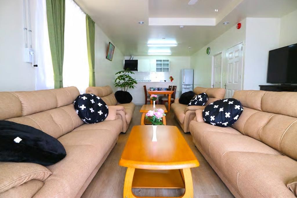 Sea Side Yaka Villa Onna Exterior photo